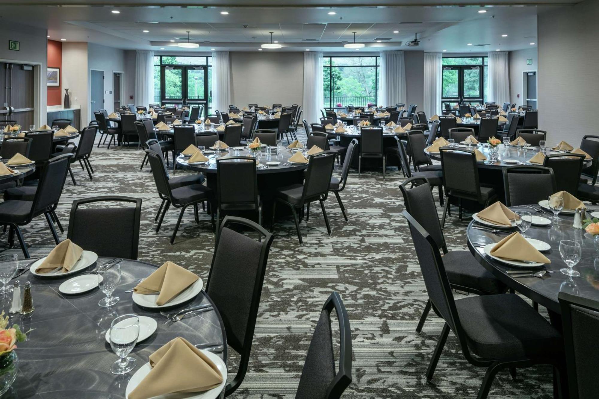 Hilton Garden Inn Wenatchee, Wa Exteriör bild
